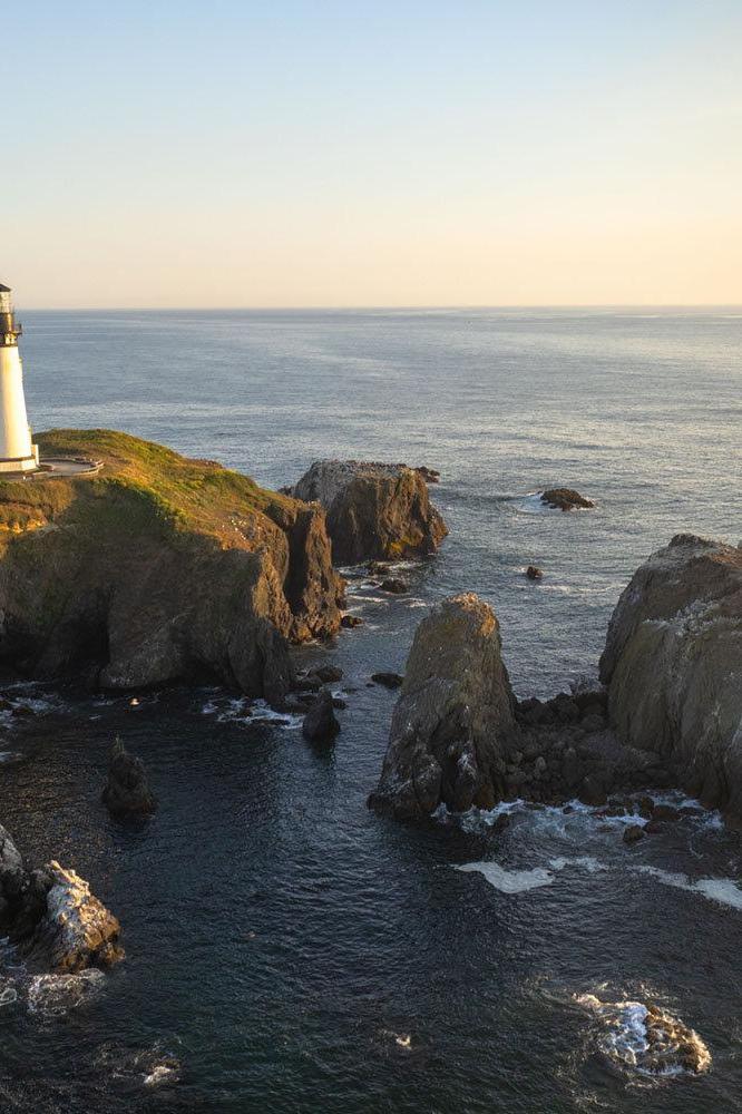 Yaquina Bay Lighthouse